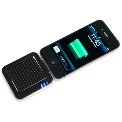 A-Solar Solar Super Charger napelemes töltő, iPod/iPhone, 1900 mAh-s akkumulátorral A-Solar Solar Super Charger napelemes töltő, iPod/iPhone, 1900 mAh-s akkumulátorral