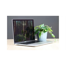 Apple MacBook Pro 2020 laptop (13,3"Retina/M1 chip és 8 magos GPU/8GB RAM/512GB SSD/Cseh/Felújított,batteryCARE+) -ezüst