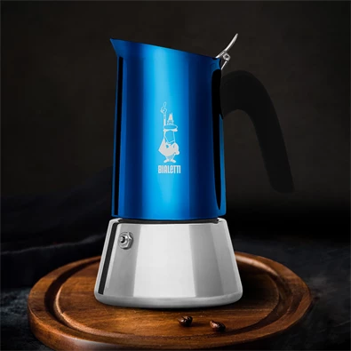 Bialetti Venus ezüst-kék 4 személyes kotyogós kávéfőző Bialetti Venus ezüst-kék 4 személyes kotyogós kávéfőző