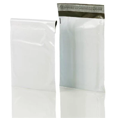 Bong CoEx B4 260x350+50mm 100db/cs fehér/fekete futártasak Bong CoEx B4 260x350+50mm 100db/cs fehér/fekete futártasak