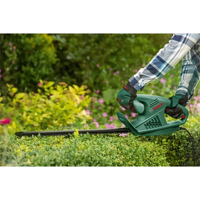 Bosch EasyHedgeCut 45 elektromos sövényvágó Bosch EasyHedgeCut 45 elektromos sövényvágó