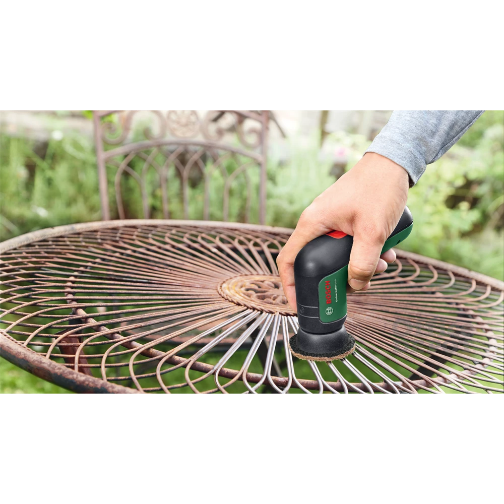 Bosch UniversalBrush 3,6 akkumulátoros száraz-nedves tisztítókefe