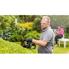 Bosch UniversalHedgeCut 50 elektromos sövényvágó Bosch UniversalHedgeCut 50 elektromos sövényvágó