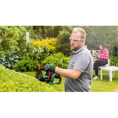 Bosch UniversalHedgeCut 50 elektromos sövényvágó Bosch UniversalHedgeCut 50 elektromos sövényvágó