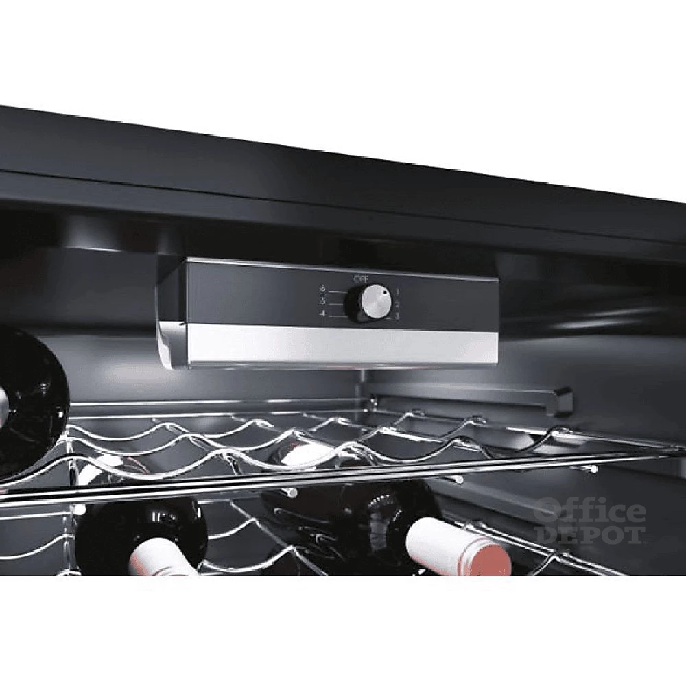 Candy CWC 150 EM/NF fekete, Palack:41db, borhűtő