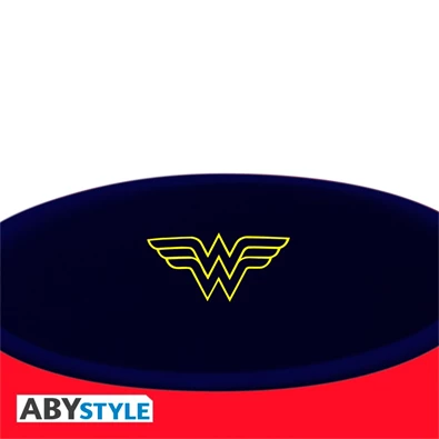 DC Comics "Wonder Woman Action" 320ml bögre DC Comics "Wonder Woman Action" 320ml bögre