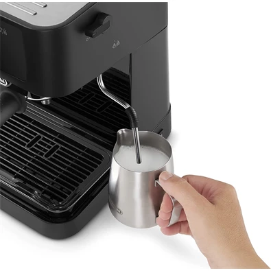 DeLonghi EC235.BK Stilosa fekete espresso kávéfőző DeLonghi EC235.BK Stilosa fekete espresso kávéfőző