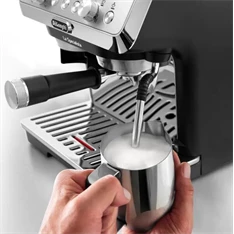 DeLonghi EC9155.MB La Specialista Arte fémes fekete matt espresso kávéfőző DeLonghi EC9155.MB La Specialista Arte fémes fekete matt espresso kávéfőző