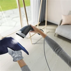 Electrolux E6HS1-2EG fekete kézi ruhagőzölő Electrolux E6HS1-2EG fekete kézi ruhagőzölő