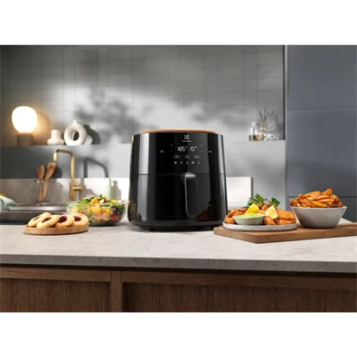 Electrolux EAF5B 700 fekete 5 L forrólevegős sütő Electrolux EAF5B 700 fekete 5 L forrólevegős sütő