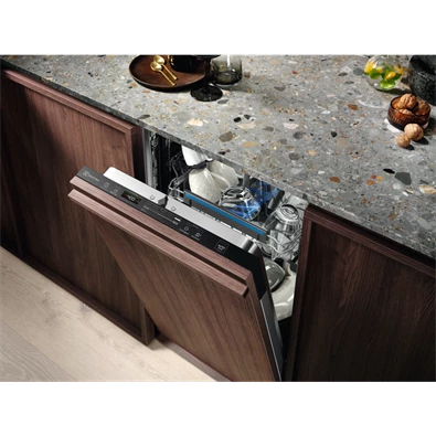 Electrolux EEQ42200L beépíthető keskeny 9 terítékes mosogatógép Electrolux EEQ42200L beépíthető keskeny 9 terítékes mosogatógép