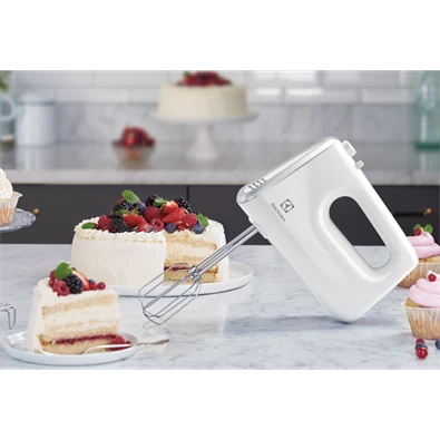 Electrolux EHM3300 Love your day fehér kézi mixer Electrolux EHM3300 Love your day fehér kézi mixer