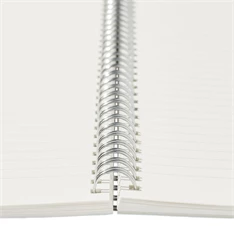 Fabriano Ecoqua A4 70lapos sötétzöld vonalas spirálfüzet Fabriano Ecoqua A4 70lapos sötétzöld vonalas spirálfüzet