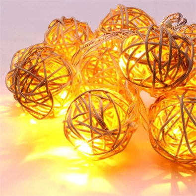 Gömb alakú fonott/rattan/1,5m/meleg fehér/10db LED-es/3xAA elemes fénydekoráció Gömb alakú fonott/rattan/1,5m/meleg fehér/10db LED-es/3xAA elemes fénydekoráció