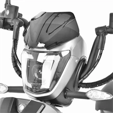 Hecht BETISSILVER ezüstmetál akkumulátoros robogó Hecht BETISSILVER ezüstmetál akkumulátoros robogó