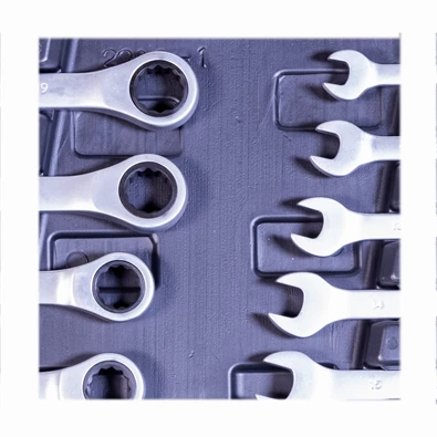 IRIS TOOLS GW-022-033 22 darabos racsnis kombinált csavarkulcs készlet IRIS TOOLS GW-022-033 22 darabos racsnis kombinált csavarkulcs készlet
