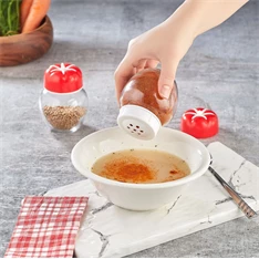 IRIS Tomato üveg fűszertartó 210ml piros színű HN-1208 IRIS Tomato üveg fűszertartó 210ml piros színű HN-1208