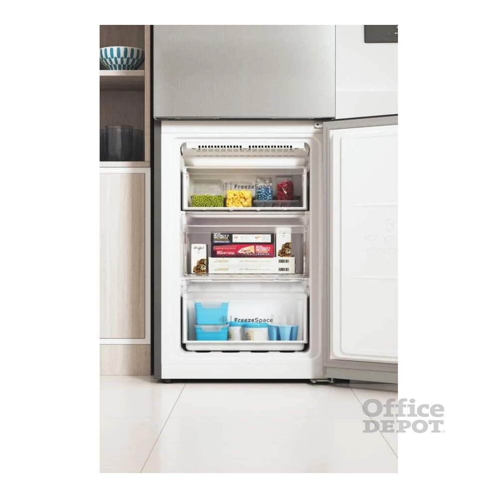 Indesit INFC8 TT33X inox, alulfagyasztós, Hűtő:231L, Fagyasztó:104L, Total No frost hűtőszekrény