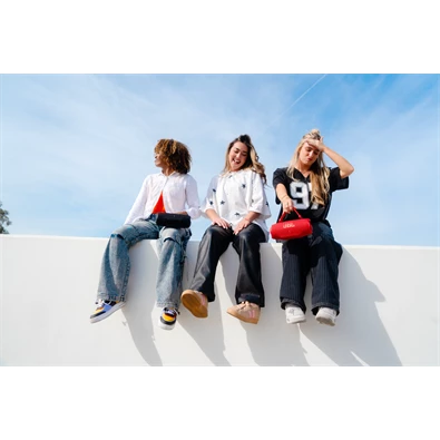 JBL Charge 6 piros Bluetooth hangszóró