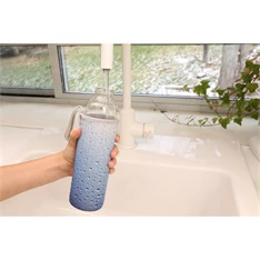 Kikkerland CU245 víz mintás tokban újratölthető vizespalack