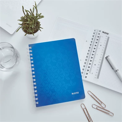 Leitz Wow A5 80lapos kockás kék spirálfüzet Leitz Wow A5 80lapos kockás kék spirálfüzet