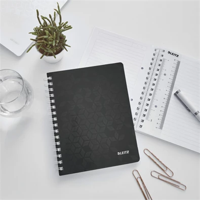 Leitz Wow A5 vonalas fekete spirálfüzet