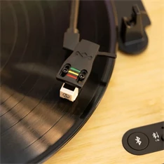 Marley Revolution Bluetooth bakelit lemezjátszó Marley Revolution Bluetooth bakelit lemezjátszó