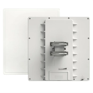 MikroTik QRT 5, 24dbi 5GHz antenna, Super High Gain Dual Chain 802.11an wireless, 1xGbE LAN, L4 MikroTik QRT 5, 24dbi 5GHz antenna, Super High Gain Dual Chain 802.11an wireless, 1xGbE LAN, L4