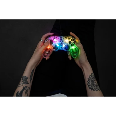 Nacon 2808488 Pro Compact Xbox Series vezetékes átlátszó RGB kontroller Nacon 2808488 Pro Compact Xbox Series vezetékes átlátszó RGB kontroller
