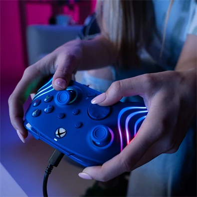 PDP 049-024-BL Afterglow Wave Xbox Series X|S/Xbox One/PC RGB LED kék vezetékes kontroller PDP 049-024-BL Afterglow Wave Xbox Series X|S/Xbox One/PC RGB LED kék vezetékes kontroller