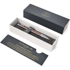 Parker Royal IM Premium ezüst klipsz barna cizellált golyóstoll Parker Royal IM Premium ezüst klipsz barna cizellált golyóstoll