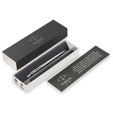 Parker Royal Jotter ezüst klipsz rozsdamentes acél golyóstoll 1953170 Parker Royal Jotter ezüst klipsz rozsdamentes acél golyóstoll 1953170