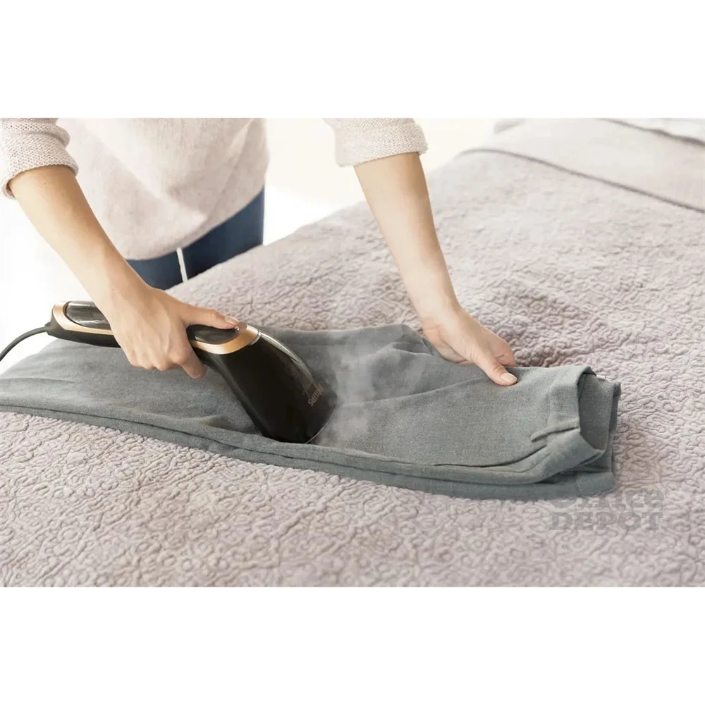 Philips Steam&Go Plus GC362/80 fekete kézi ruhagőzölő