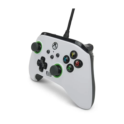 PowerA Fusion Pro 2 EnWired Xbox Series X|S / Xbox One vezetékes fekete-fehér kontroller PowerA Fusion Pro 2 EnWired Xbox Series X|S / Xbox One vezetékes fekete-fehér kontroller