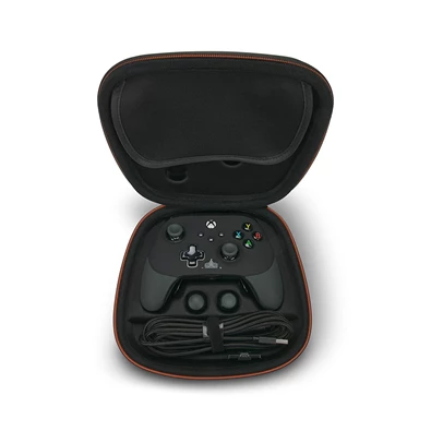 PowerA Fusion Pro 2 EnWired Xbox Series X|S / Xbox One vezetékes fekete-fehér kontroller PowerA Fusion Pro 2 EnWired Xbox Series X|S / Xbox One vezetékes fekete-fehér kontroller