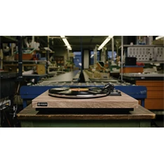 Rekkord F300OAK automata tölgy bakelit lemezjátszó Rekkord F300OAK automata tölgy bakelit lemezjátszó