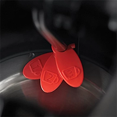 Russell Hobbs 22591-70 Textures Plusz 1,7Les fekete vízforraló Russell Hobbs 22591-70 Textures Plusz 1,7Les fekete vízforraló