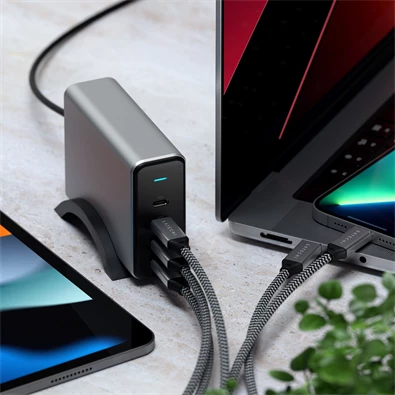 Satechi ST-UC165GM-EU 165W 4xType-C PD GaN fekete hálózati töltő Satechi ST-UC165GM-EU 165W 4xType-C PD GaN fekete hálózati töltő