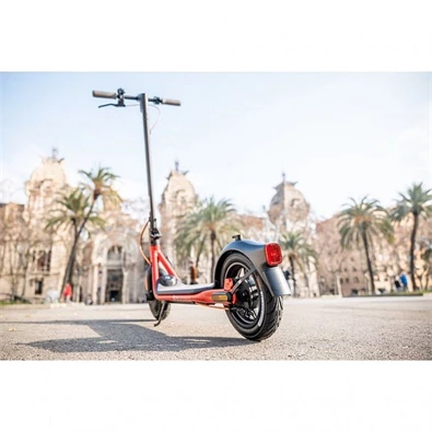 Segway Ninebot KickScooter D28E elektromos roller Segway Ninebot KickScooter D28E elektromos roller