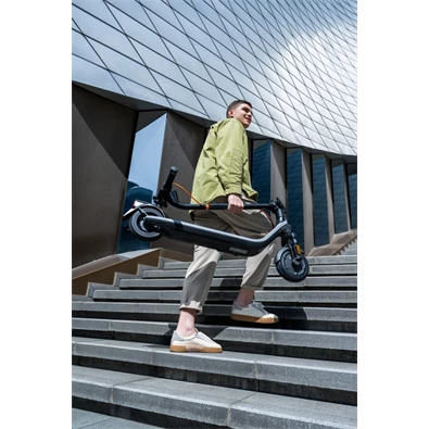 Segway Ninebot KickScooter E2 Plus E II elektromos roller Segway Ninebot KickScooter E2 Plus E II elektromos roller