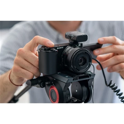 Sony ZV-E10 vlogkamera + 16-50 mm objektív Sony ZV-E10 vlogkamera + 16-50 mm objektív