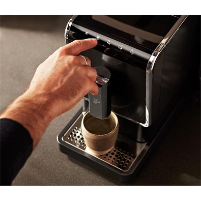 Tchibo Esperto Caffé fekete automata kávéfőző Tchibo Esperto Caffé fekete automata kávéfőző