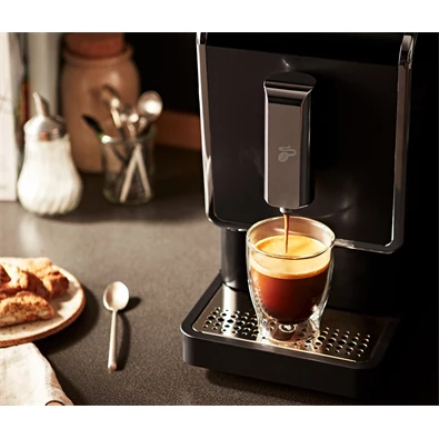Tchibo Esperto Caffé fekete automata kávéfőző Tchibo Esperto Caffé fekete automata kávéfőző