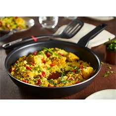 Tefal C3840653 XL Intense 28cm-es alumínium serpenyő Tefal C3840653 XL Intense 28cm-es alumínium serpenyő