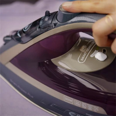 Tefal FV6870E0 Smart Protect+ lila gőzölős vasaló Tefal FV6870E0 Smart Protect+ lila gőzölős vasaló