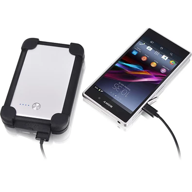 Thermaltake P1-PRO 7000mAh ezüst power bank Thermaltake P1-PRO 7000mAh ezüst power bank