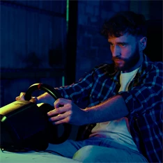 Thrustmaster 4160781 T128 PS4/PS5/PC versenykormány (Újracsomagolt) Thrustmaster 4160781 T128 PS4/PS5/PC versenykormány (Újracsomagolt)