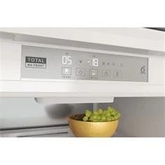 Whirlpool WHC20 T593 P beépíthető alulfagyasztós hűtőszekrény (Újszerű) Whirlpool WHC20 T593 P beépíthető alulfagyasztós hűtőszekrény (Újszerű)